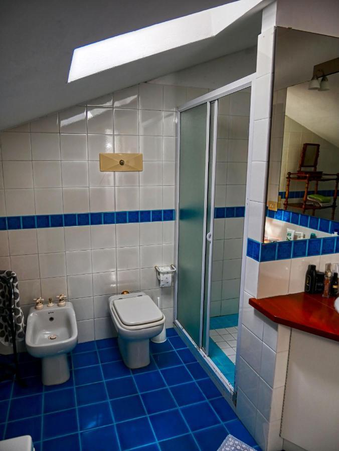 Attico 96 Apartment เปซาโร ภายนอก รูปภาพ